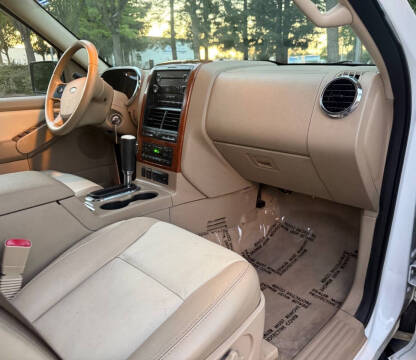 2010 Ford Explorer Eddie Bauer