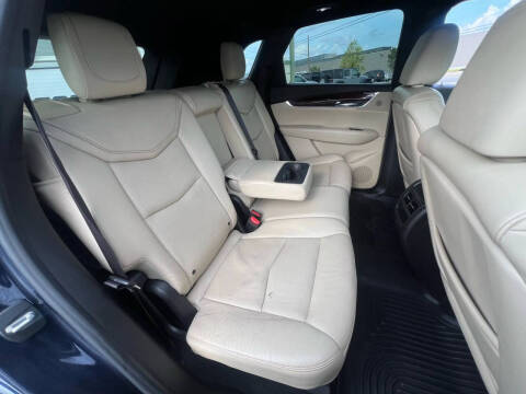 2017 Cadillac XT5 Luxury