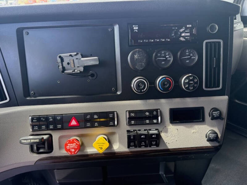 2021 Freightliner Cascadia