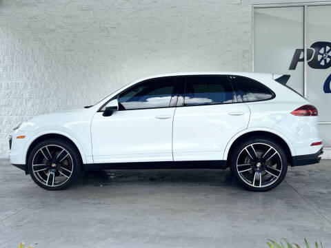 2017 Porsche Cayenne Platinum Edition