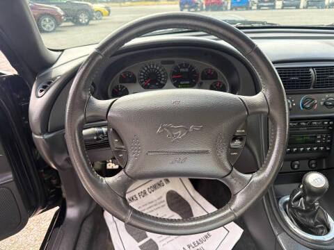 2004 Ford Mustang Mach 1 Premium