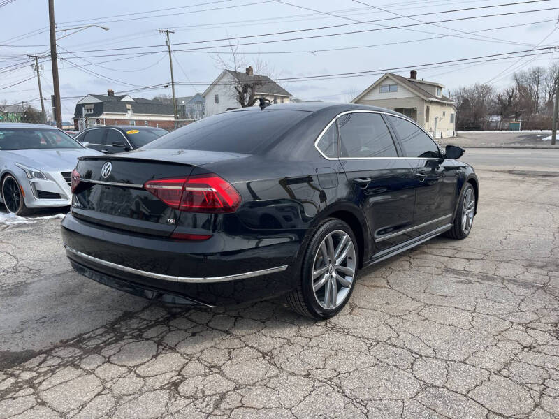 2017 Volkswagen Passat 1.8T R-Line