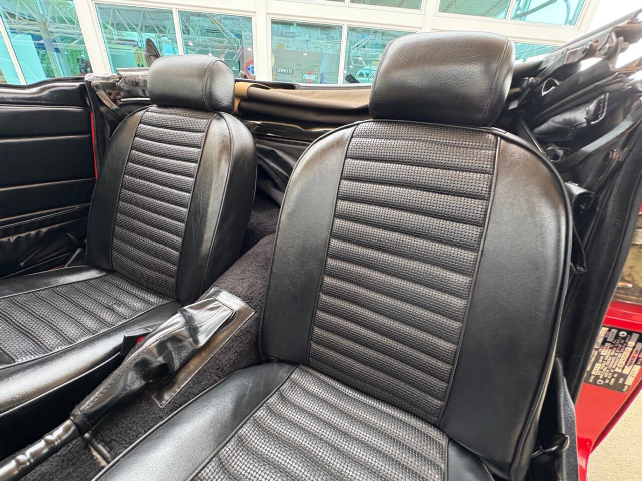 1976 Triumph TR6 31