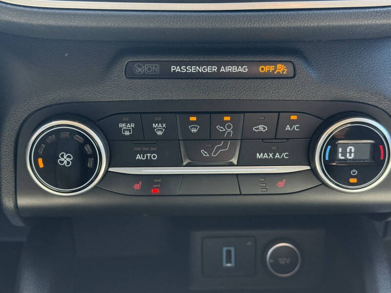 2020 Ford Escape SE