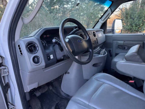 2016 Ford E-Series E-350 SD