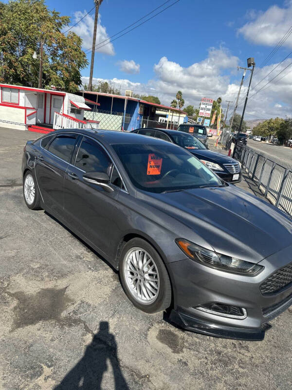 2014 Ford Fusion Titanium photo 2