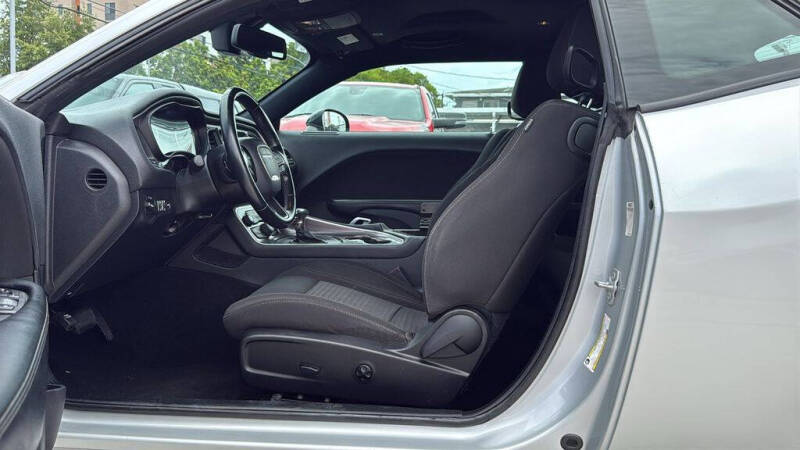2020 Dodge Challenger SXT