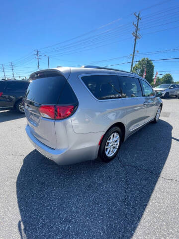 2020 Chrysler Pacifica Touring L