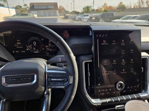 2025 GMC Yukon XL Denali