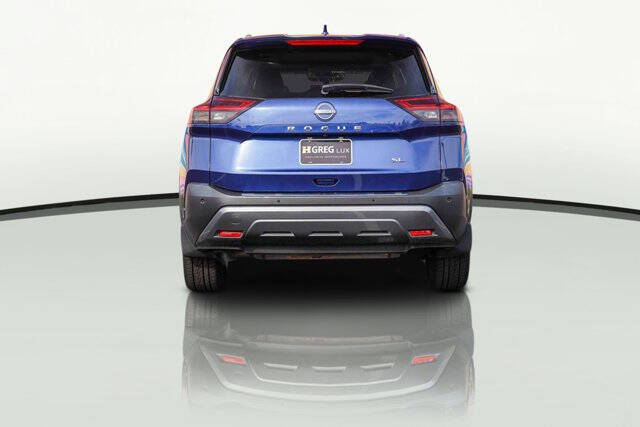 2022 Nissan Rogue SL