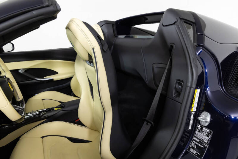 2024 Ferrari 296 GTS