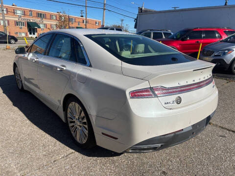 2014 Lincoln MKZ