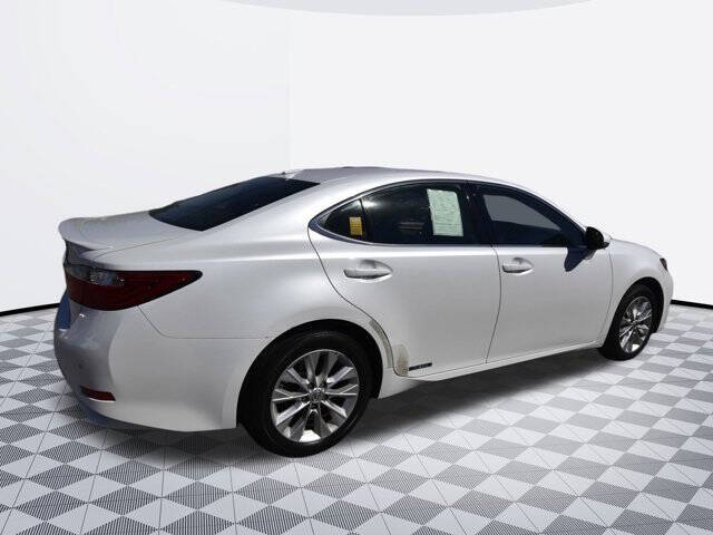 2013 Lexus ES 300h