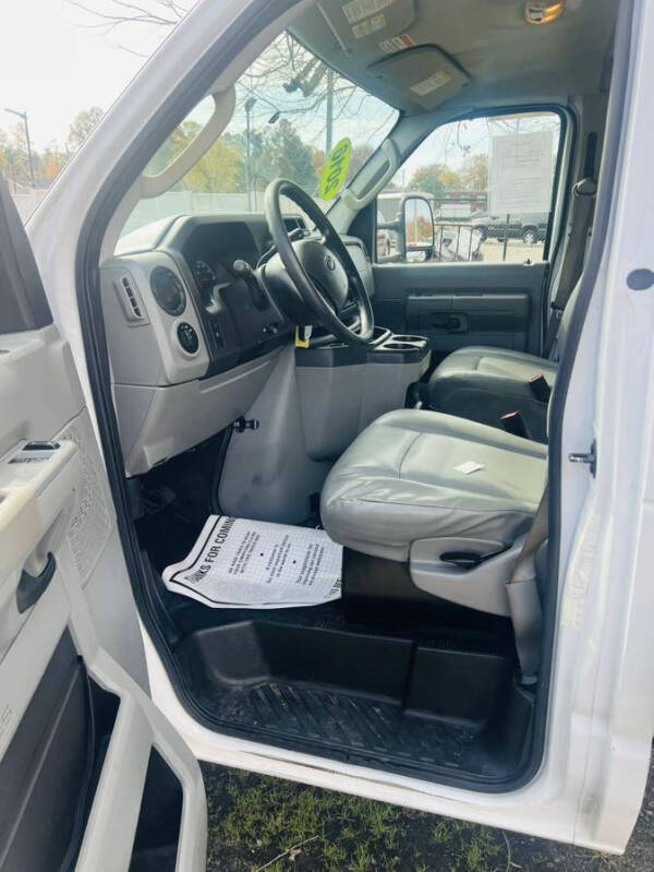 2016 Ford E-Series