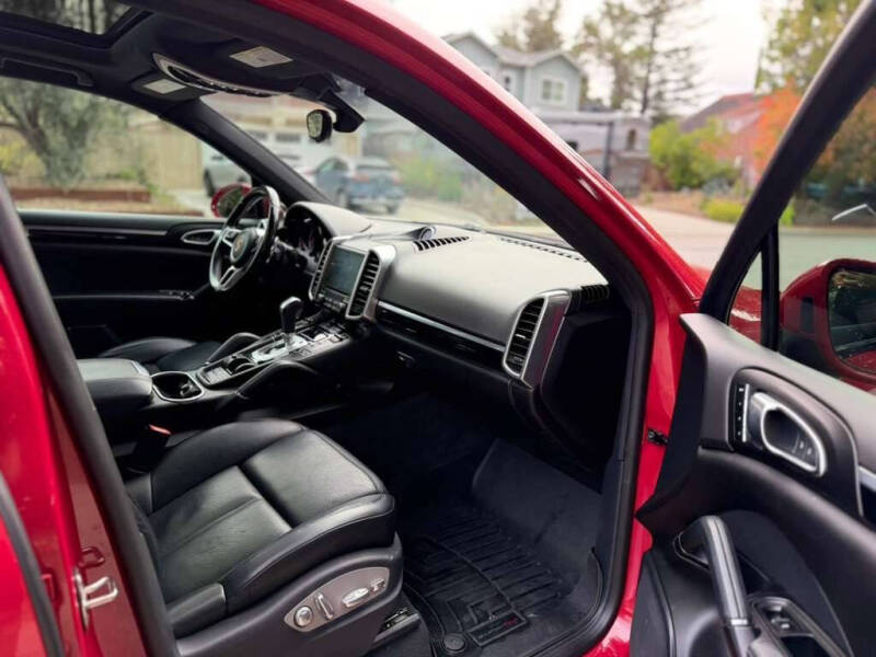 2017 Porsche Cayenne