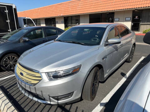 2019 Ford Taurus for sale at Desert Auto Deals in Tempe AZ