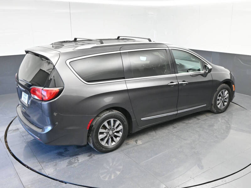 2020 Chrysler Pacifica Touring L Plus
