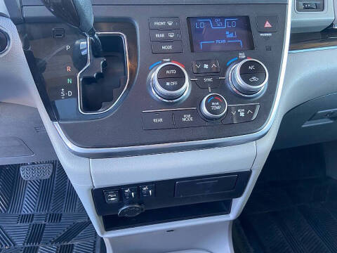 2017 Toyota Sienna