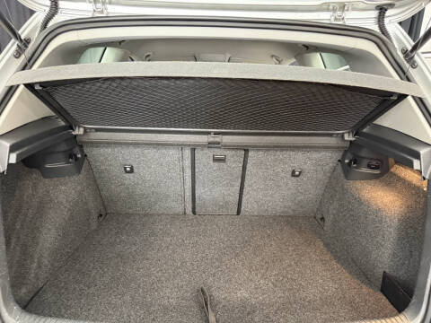 2012 Volkswagen Golf 2.5L PZEV