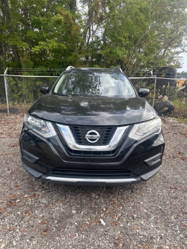 Nissan Rogue's photo