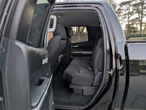 2015 Toyota Tundra SR5