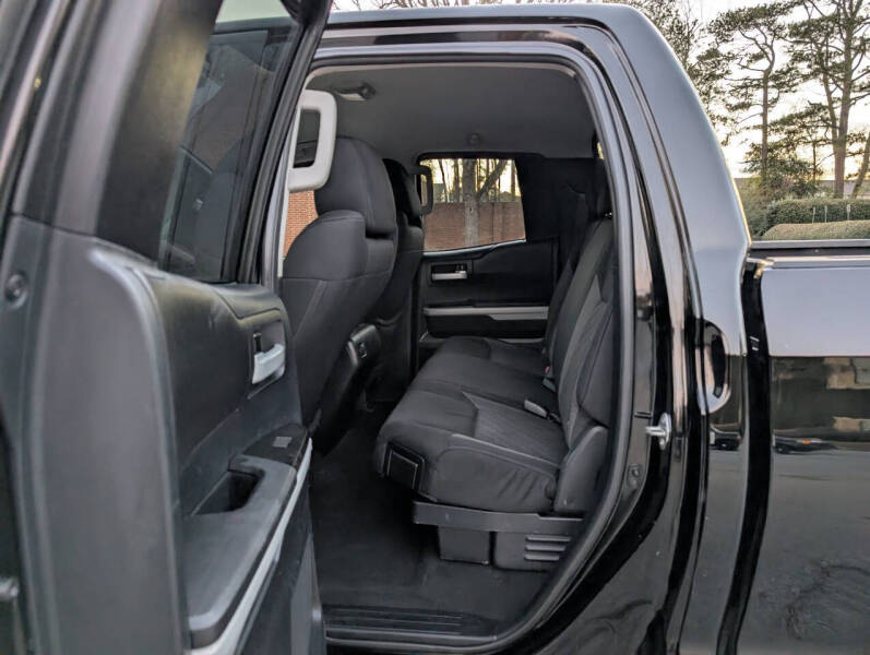 2015 Toyota Tundra SR5