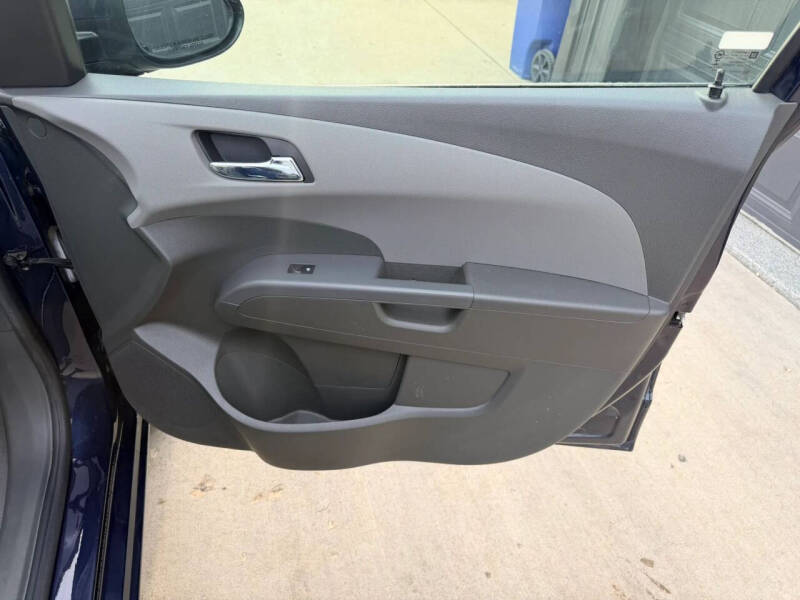 2015 Chevrolet Sonic LT Auto