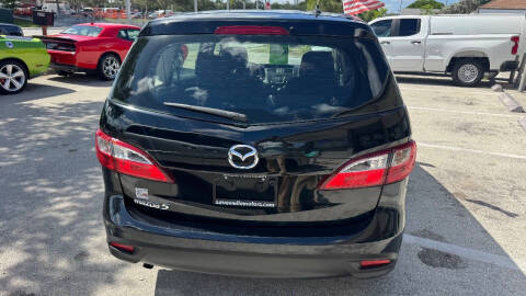 2013 Mazda MAZDA5 Sport