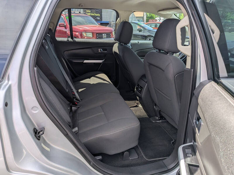 2013 Ford Edge SE