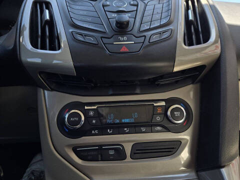 2012 Ford Focus SEL