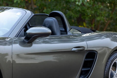 2021 Porsche 718 Boxster