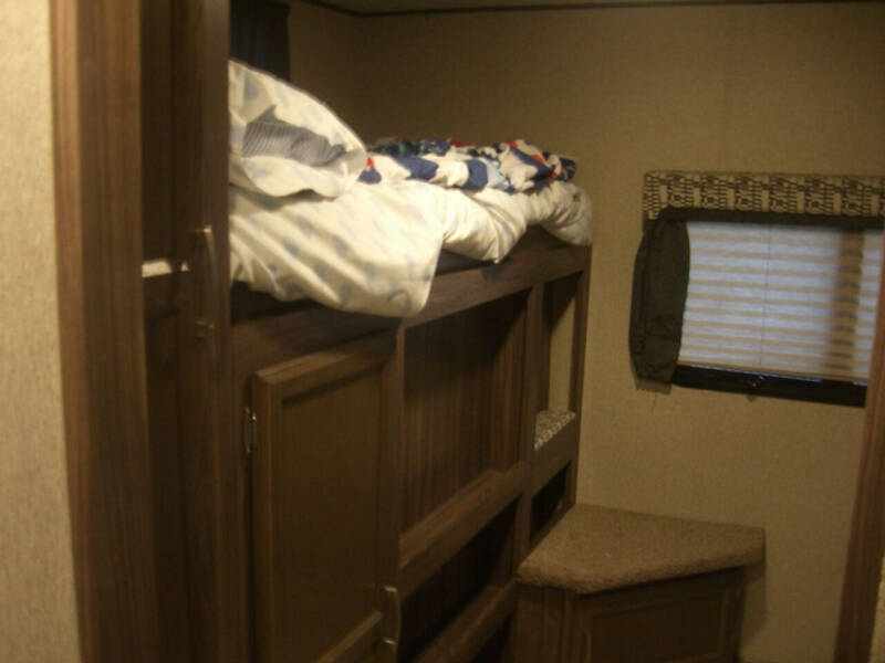 2017 Coachmen RV APEX 300BHS