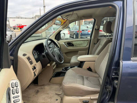 2004 Ford Escape XLT