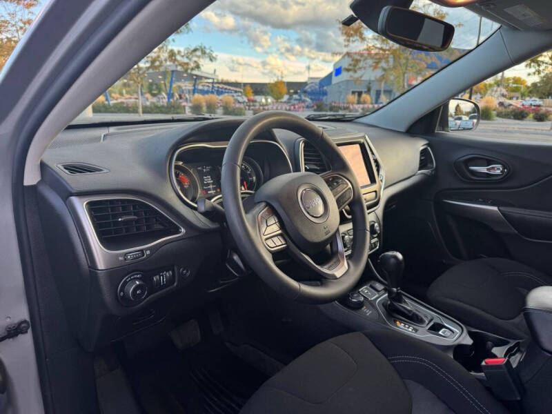 2022 Jeep Cherokee X