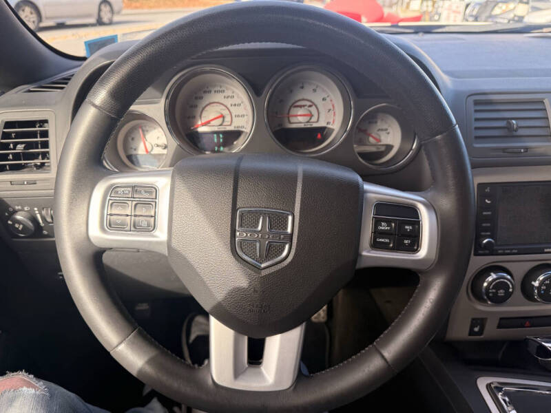 2011 Dodge Challenger SRT8 392