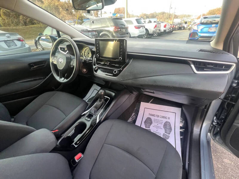 2022 Toyota Corolla LE