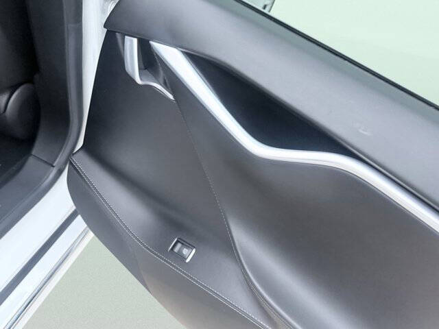 2016 Tesla Model S 75D