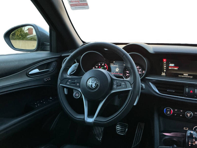 2018 Alfa Romeo Stelvio Ti Sport