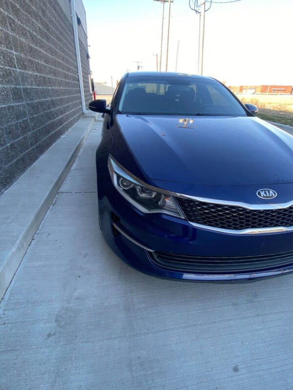 2018 Kia Optima for sale at Carsland KC in Kansas City MO