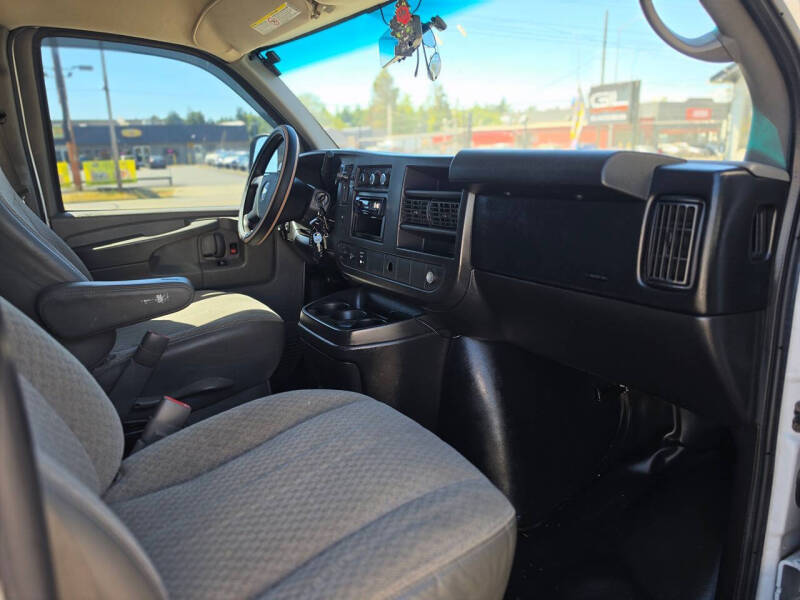2013 Chevrolet Express 2500