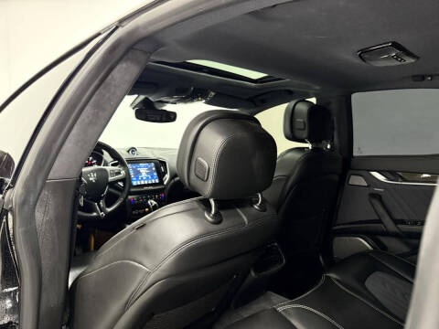 2017 Maserati Ghibli S