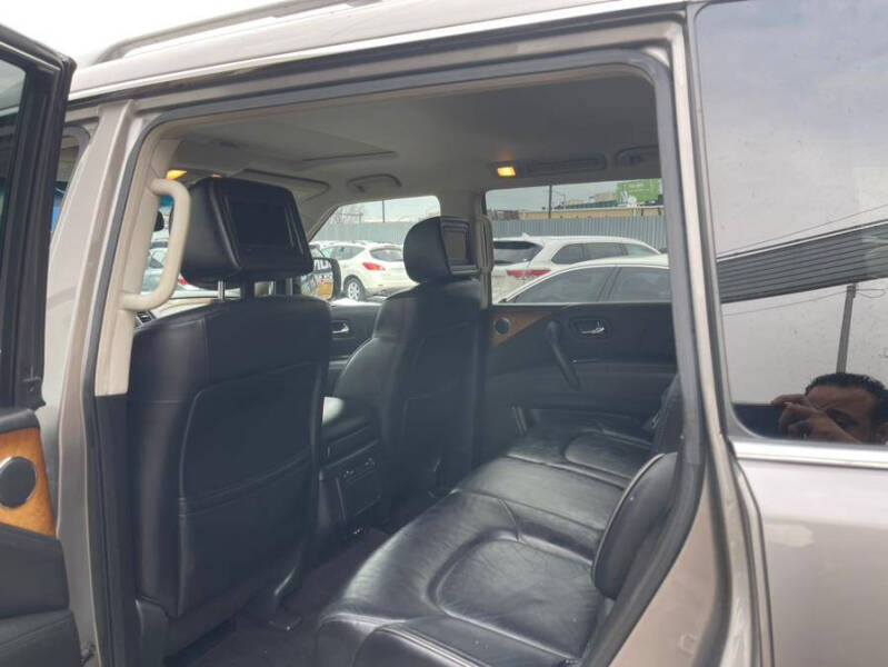 2011 Infiniti QX56