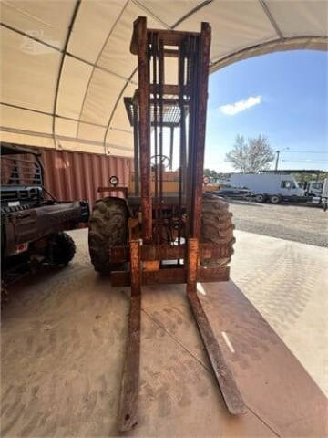 1999 Case IH  586E