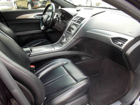 2020 Lincoln MKZ Standard