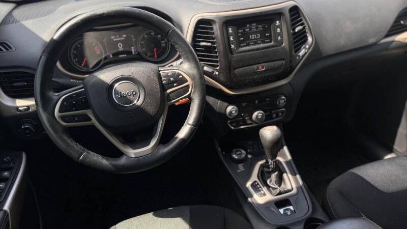2018 Jeep Cherokee Latitude