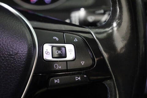 2017 Volkswagen e-Golf SE