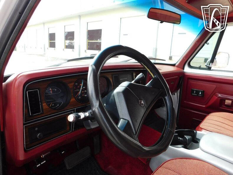 1988 Dodge Ramcharger 100