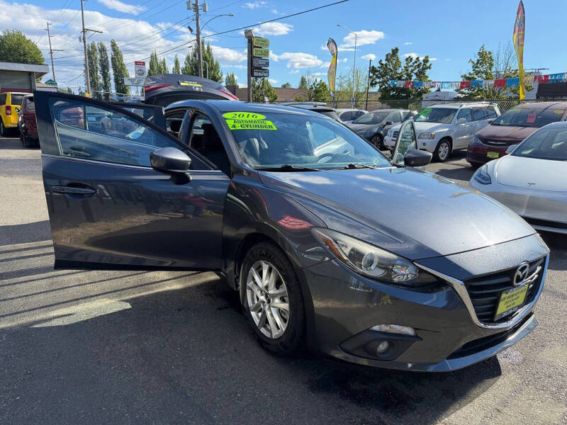 2016 Mazda MAZDA3 i Touring