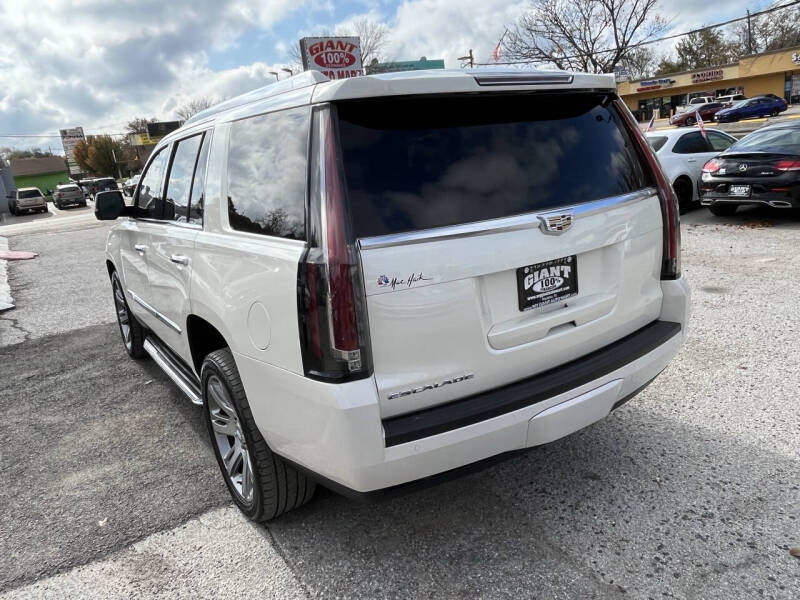 2015 Cadillac Escalade Luxury