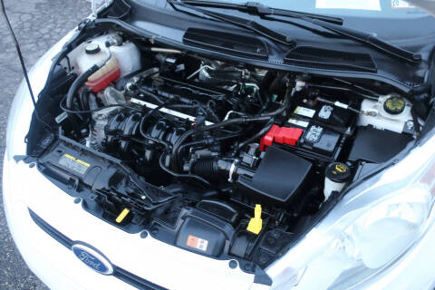 2011 Ford Fiesta SES